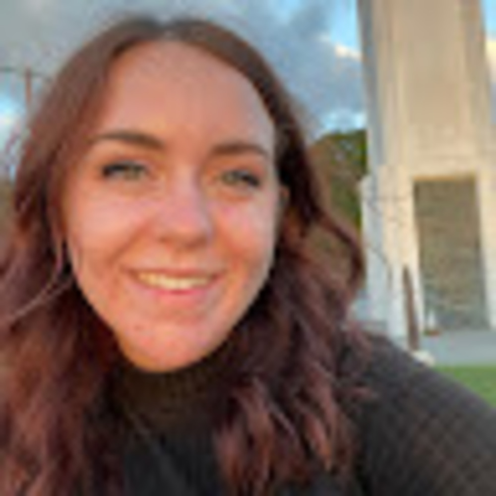 Meet your Posher, Olivia